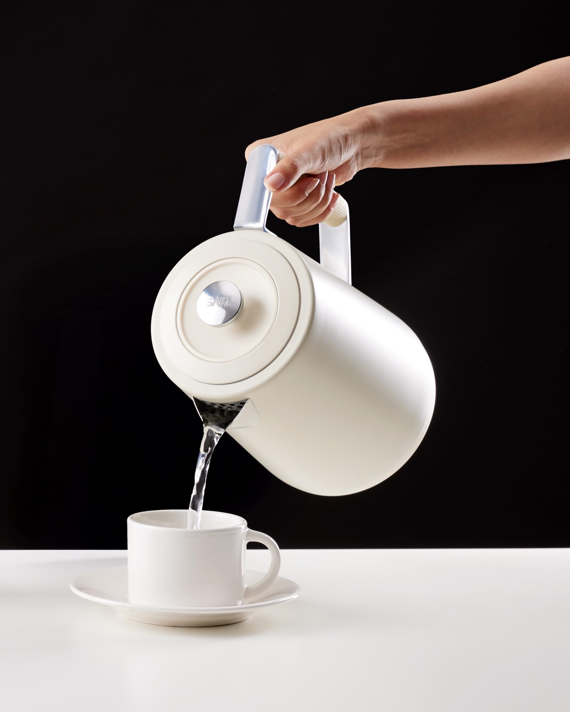 SAKI Luna auto-off and boil-dry protection for safe, worry-free boiling