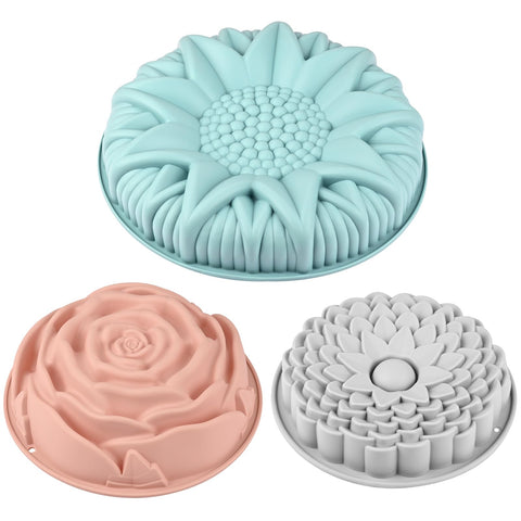 Sakolla rose-shaped silicone mold for easy release and vibrant desserts.