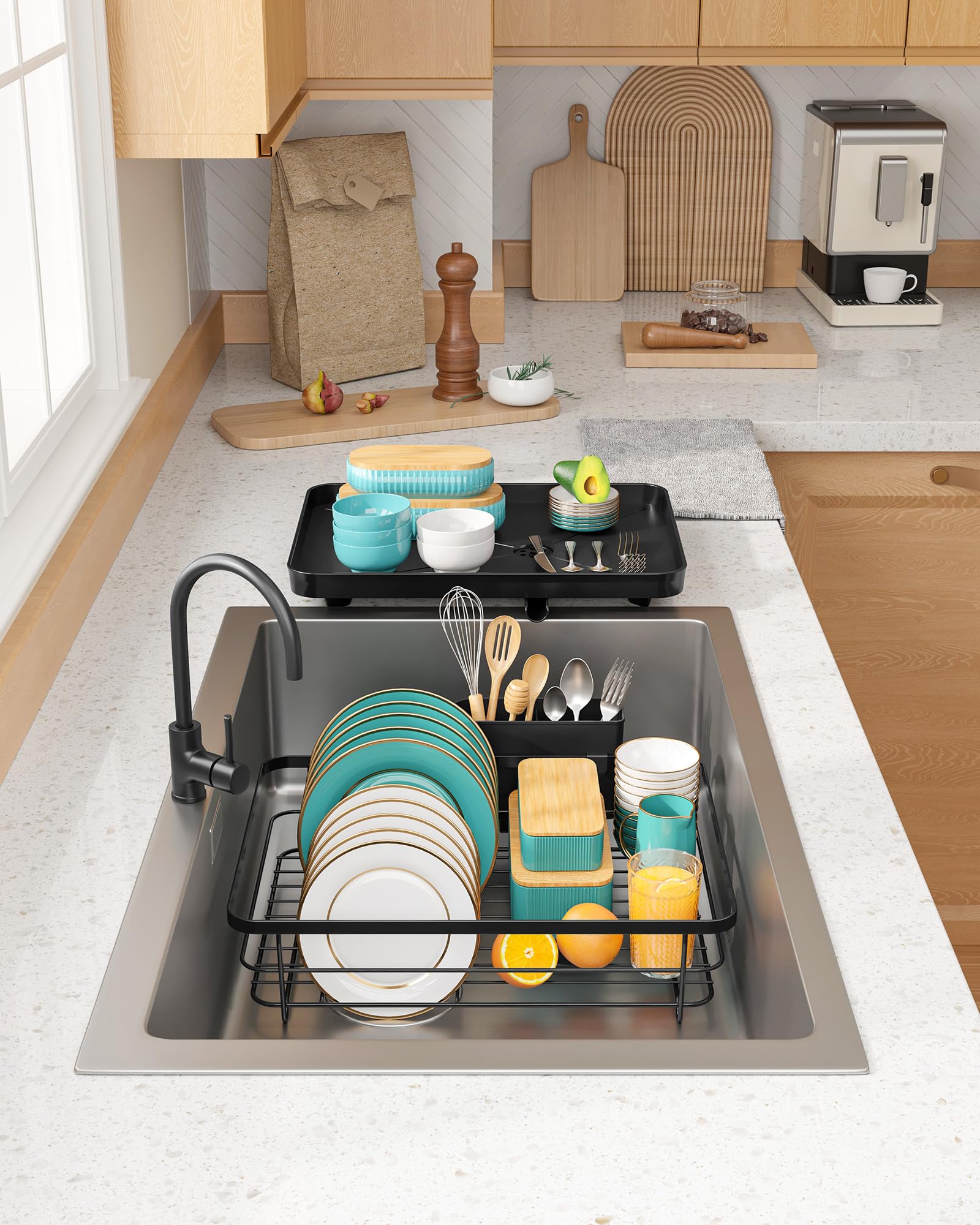 Sakugi compact design saves counter space while drying bowls and plates