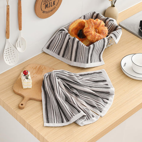 SALAS thick cotton towels resist deformation for repeated kitchen use.