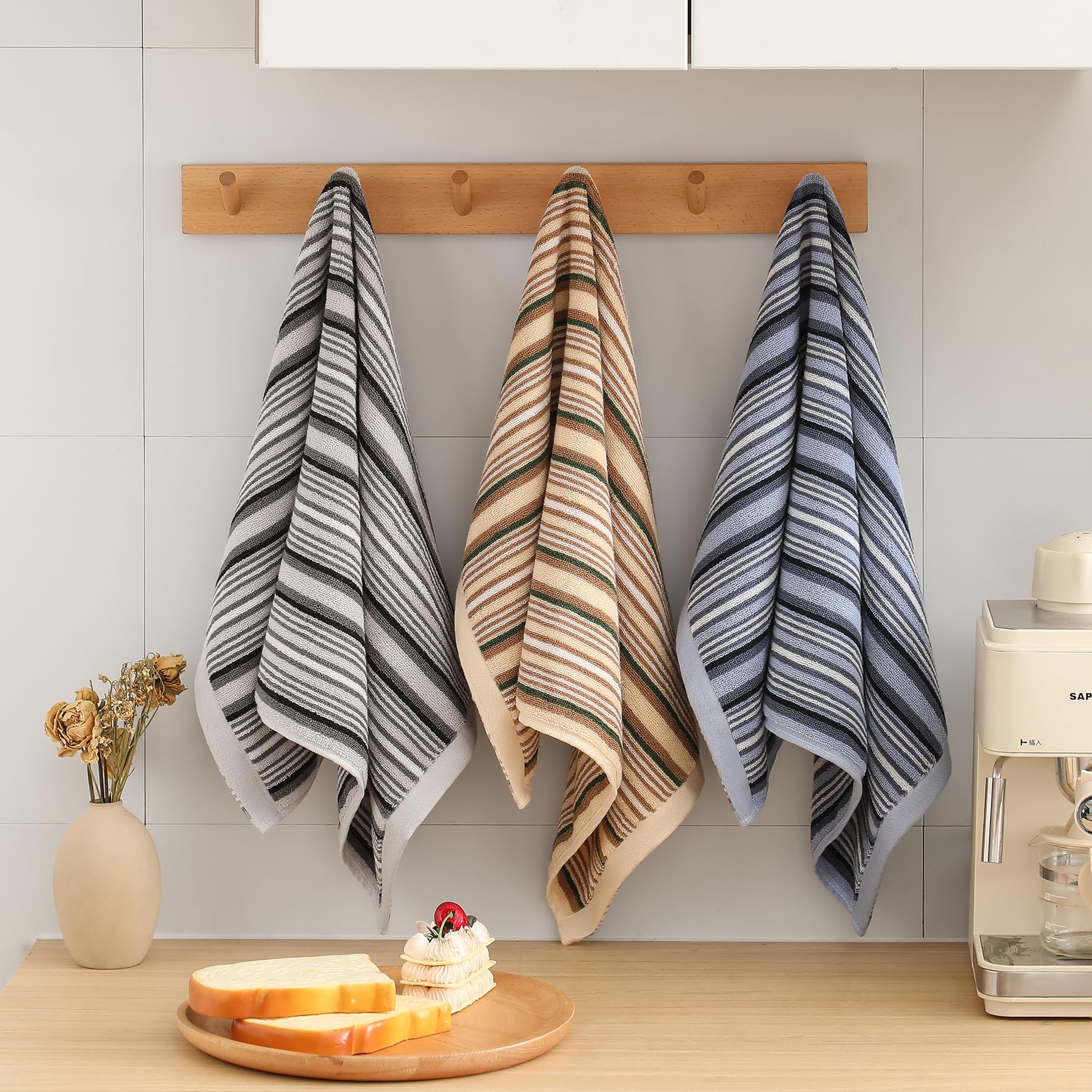 SALAS towel with hanging loop for easy air-drying and storage