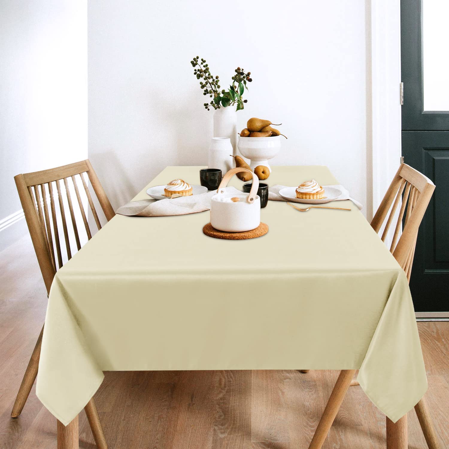 Sancua beige tablecloth shows wrinkle-free look suitable for daily dining.