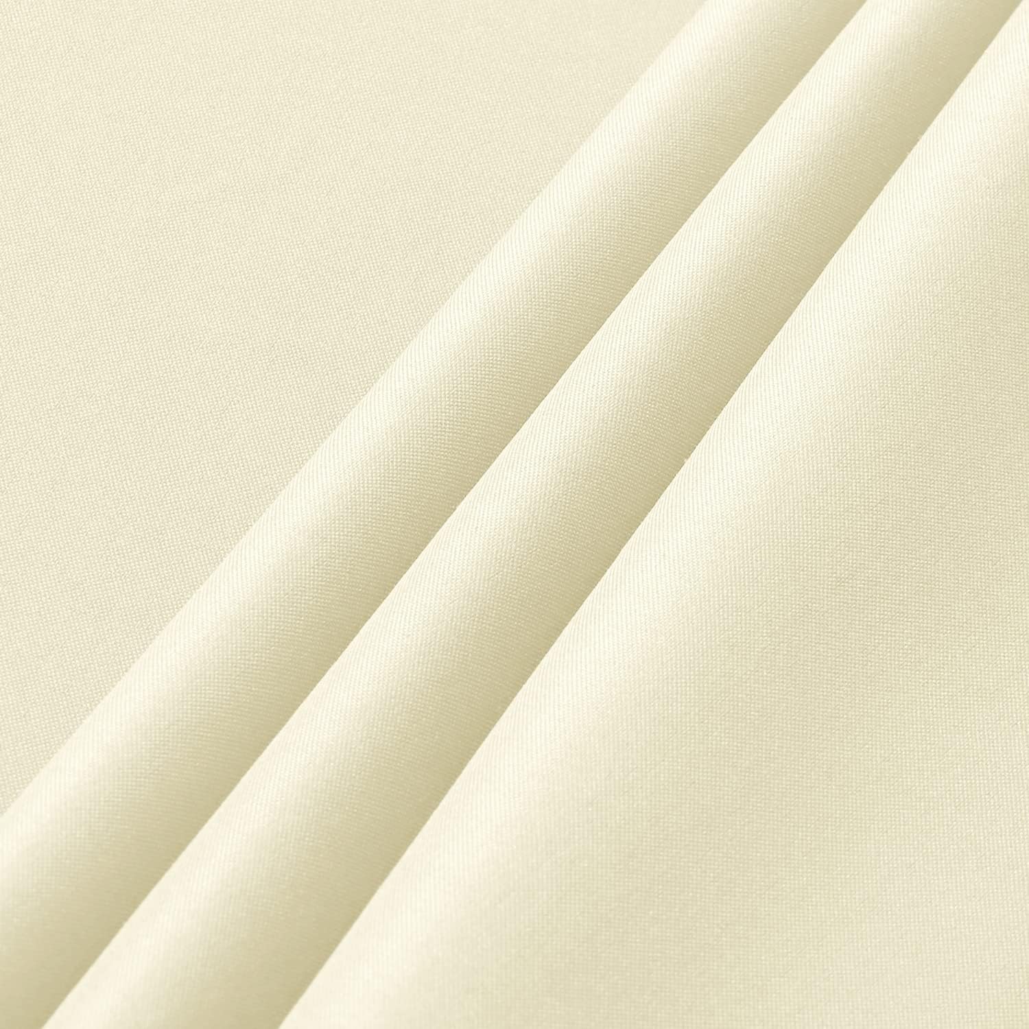 Sancua beige tablecloth used in cafe or banquet settings for a cohesive table.