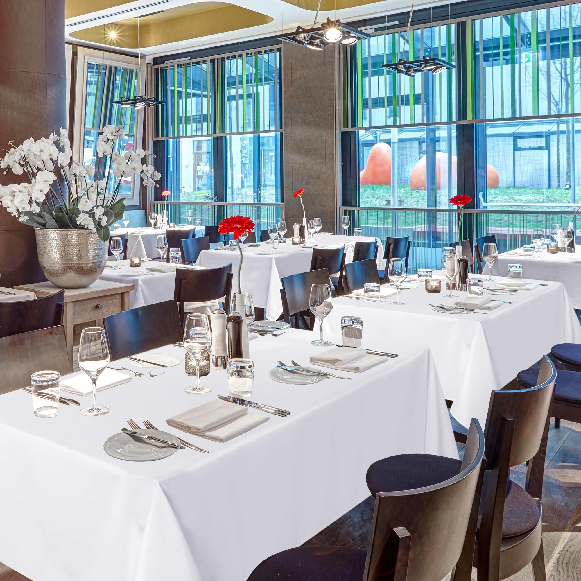 Sancua birthday party tablecloth creates a festive, polished tablescape.