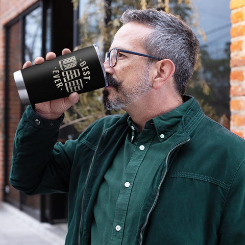 SANDJEST Iced Tea Anywhere keeps beverages refreshing on trips.