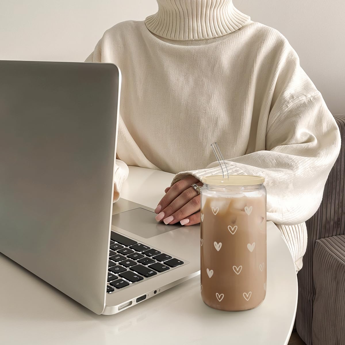 SANDJEST sustainable beverage cup designed for everyday hydration.