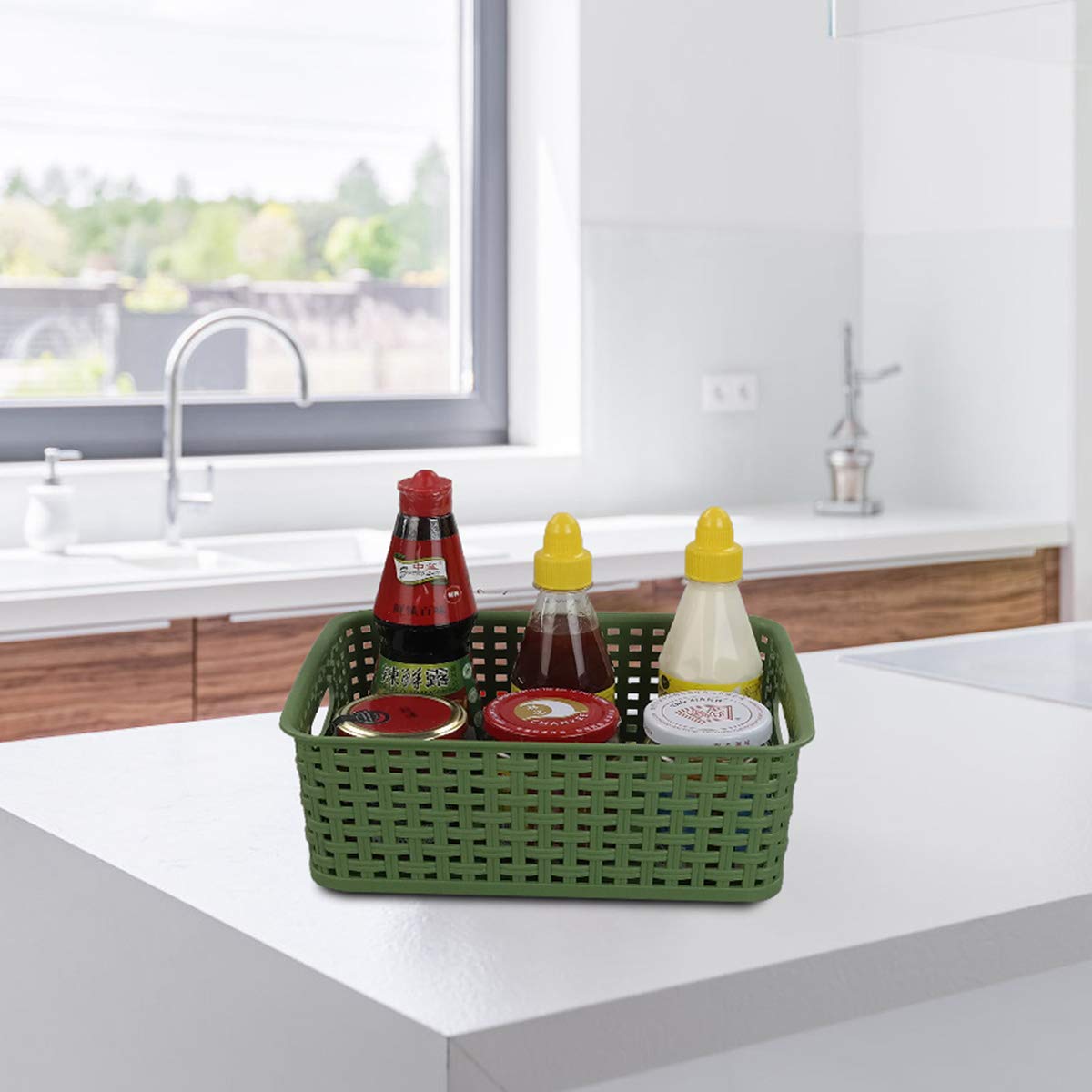 Sandmovie stackable basket for compact storage.