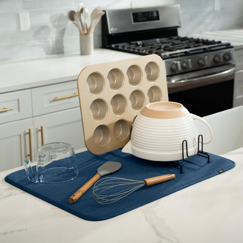 S&T INC absorbent microfiber surface cushions delicate dishes and glassware.