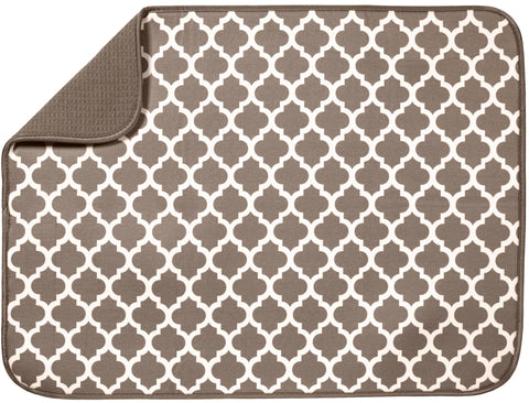 S&T INC. Dish Drying Mat XL absorbs water to protect countertops.