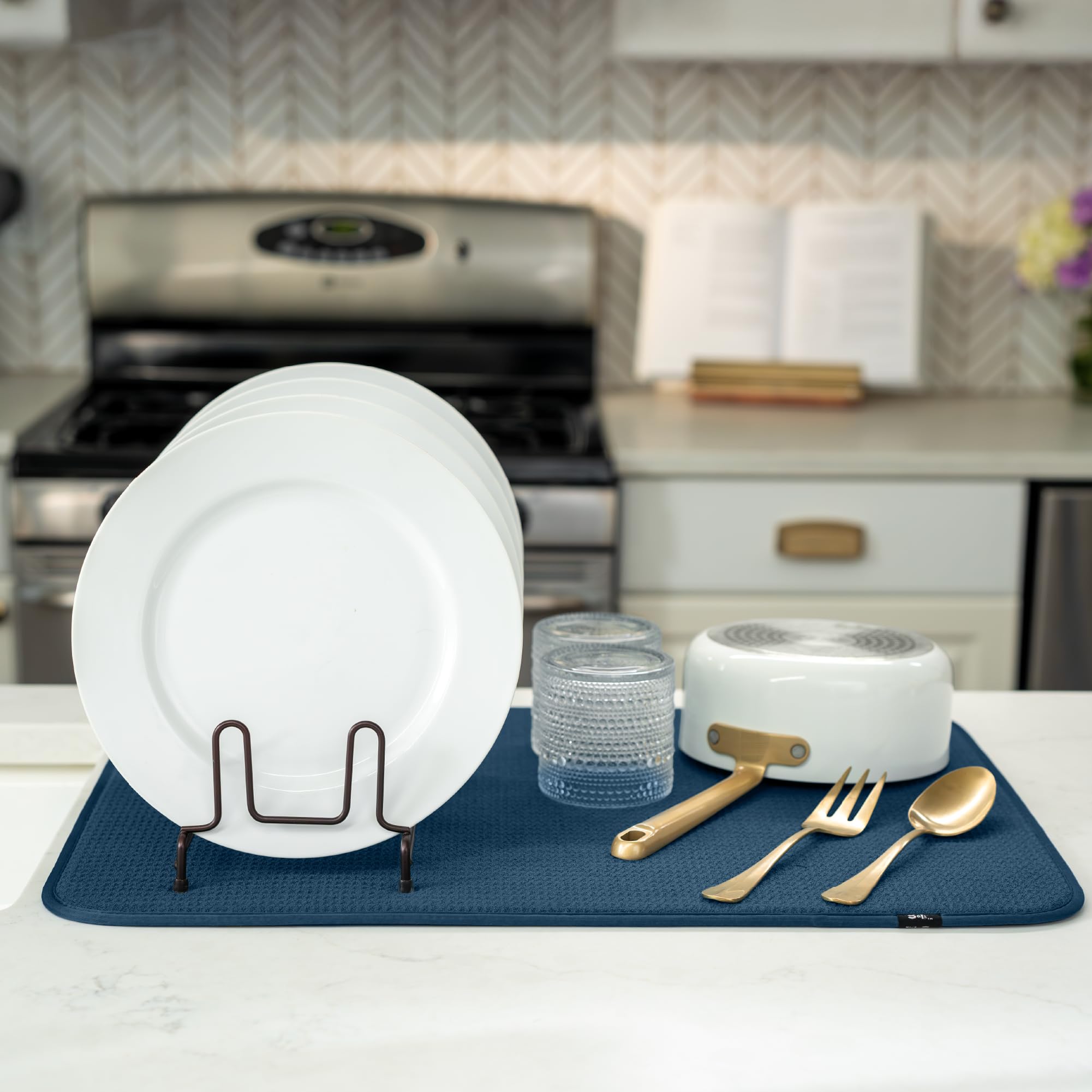 S&T INC reversible dish mat offers dual surface for varied uses.