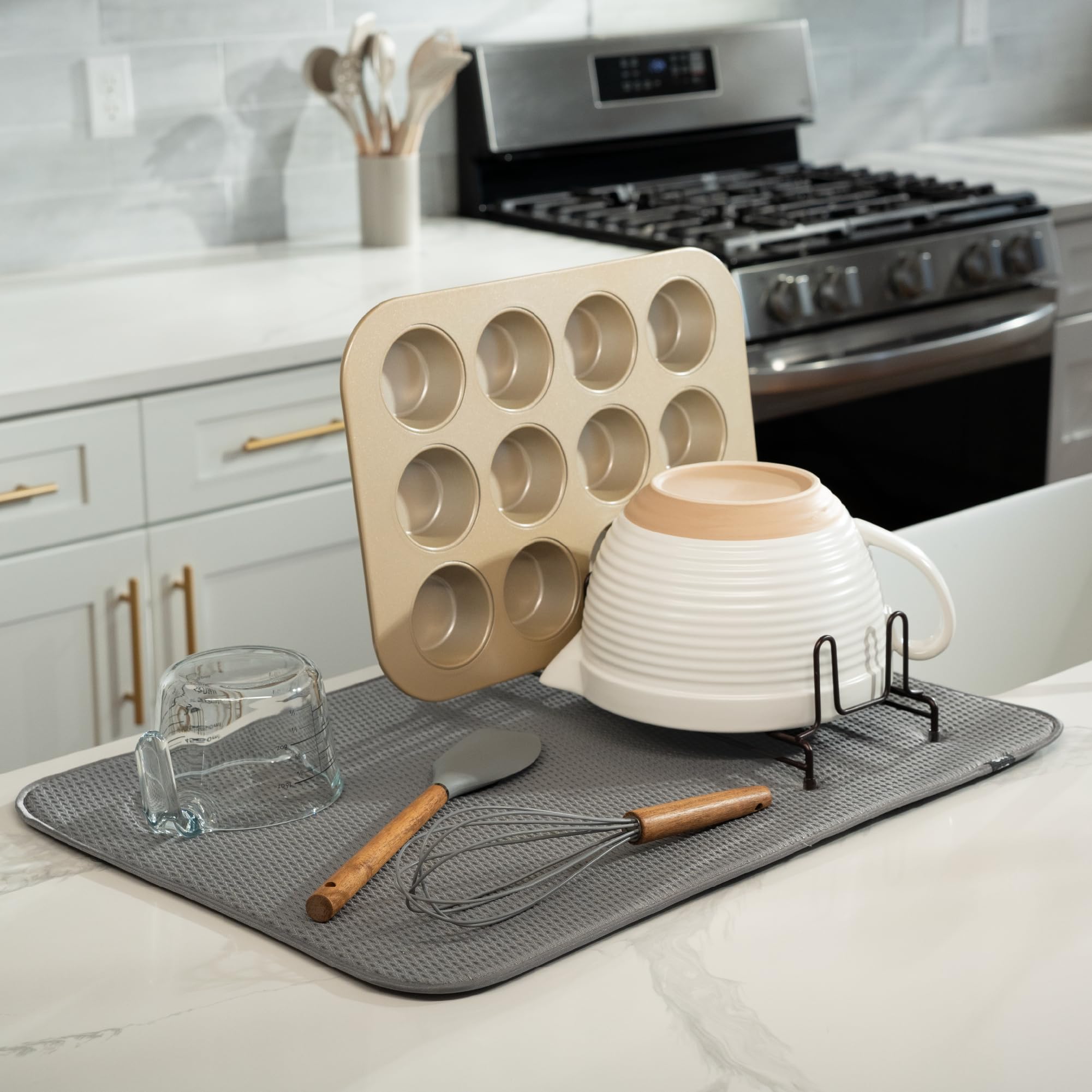 S&T INC. absorbent microfiber mat for countertops keeps dishes dry