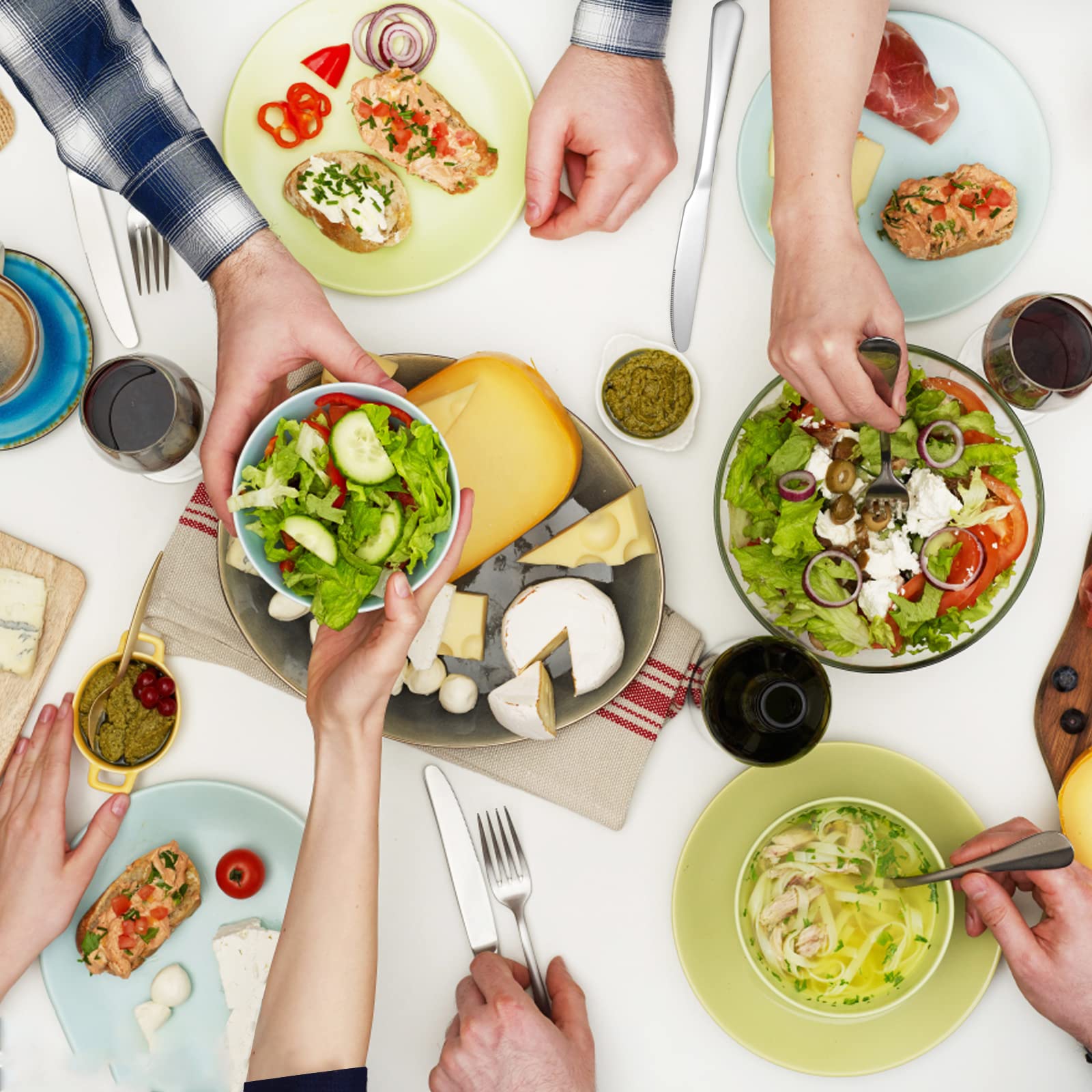 SANTUO dishwasher-safe silverware for easy cleanup.