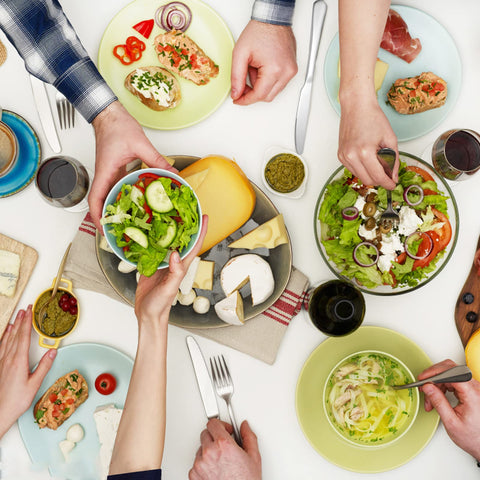 SANTUO dishwasher-safe silverware for easy cleanup.