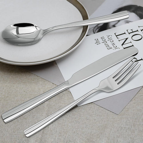 SANTUO 7.5-inch spoon designed for smooth scooping and comfortable handling.
