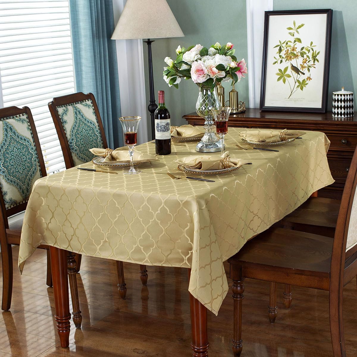 SASTYBALE tablecloth on dining table showcases durable, luxurious finish.