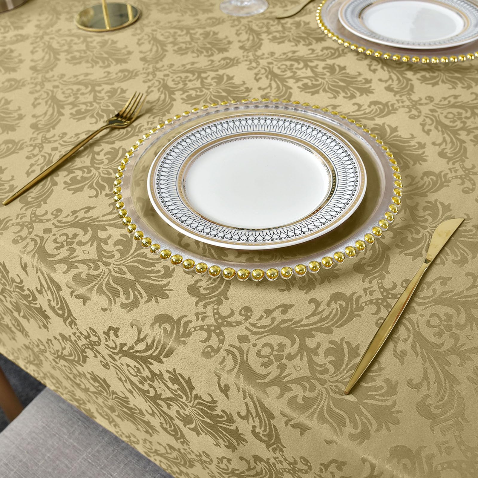 SASTYBALE machine-washable tablecloth for easy post-event care