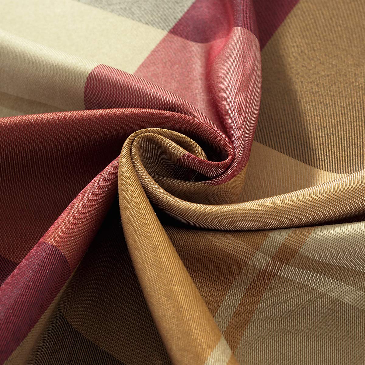 Folded edge detail of the SASTYBALE red square tablecloth