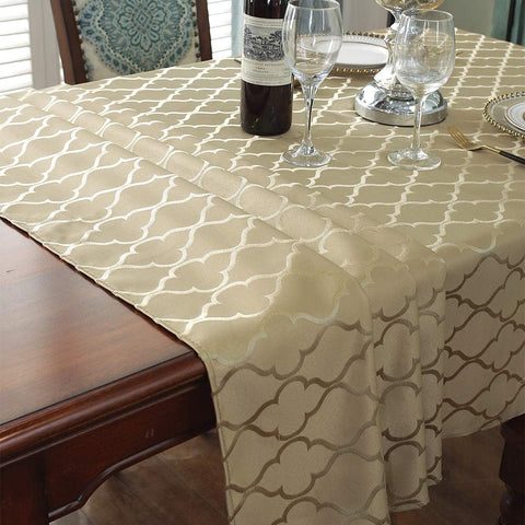 SASTYBALE versatile table cover for indoor and outdoor use.