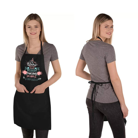 Saukore apron with machine-washable fabric for easy cleaning.