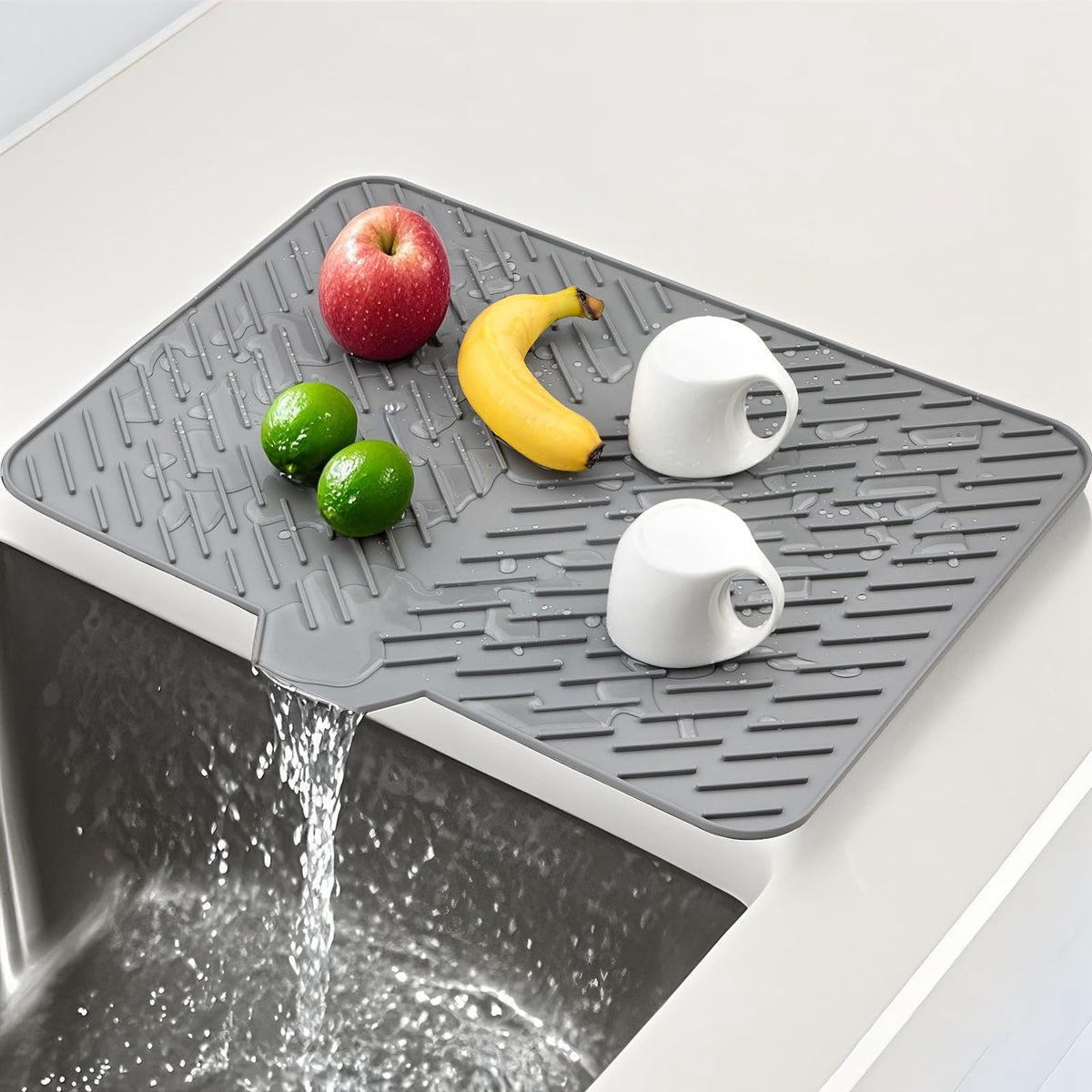 SCYFREID silicone drying mat with folding design promotes fast air drying on the counter