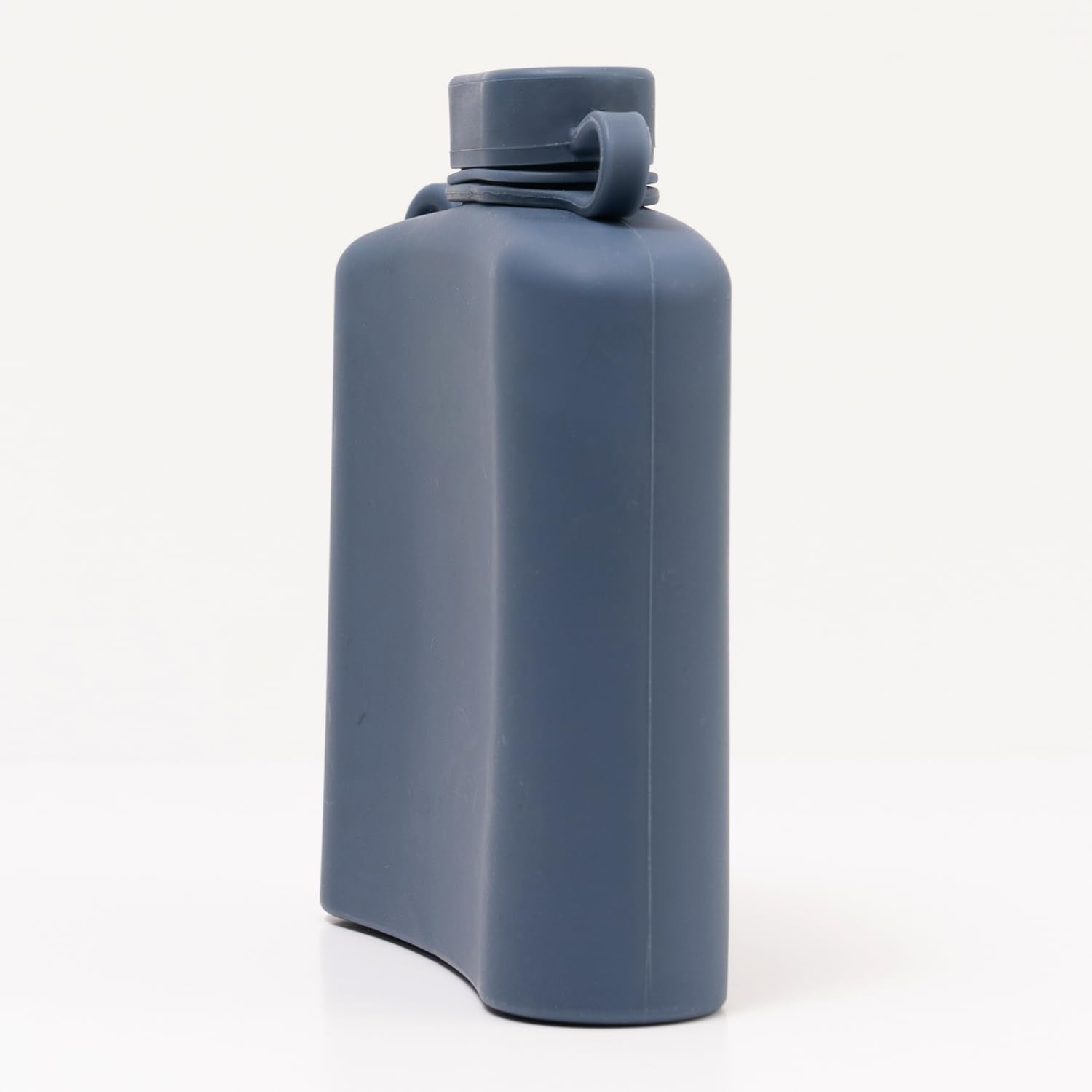 Secret Swig cap-and-seal closeup shows leak-free protection.