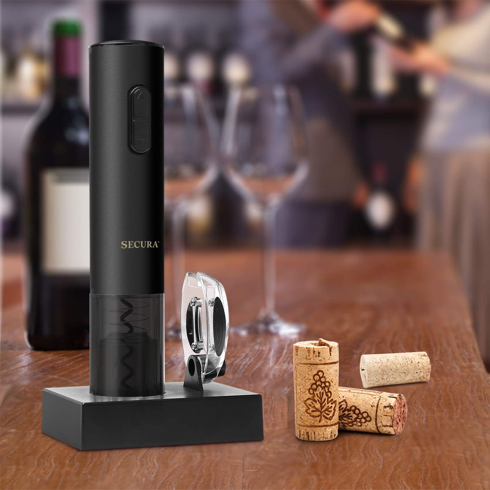 Secura black gift-ready wine opener ideal for home entertaining.