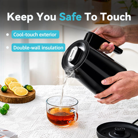 Seehot silicone lid seal locks in heat and prevents spills.