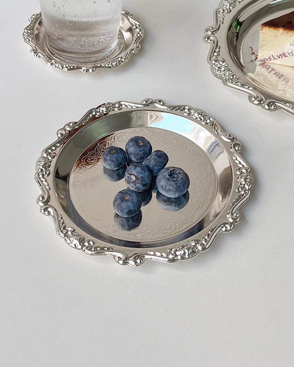 SEEK RARE wedding-and-events-tray for elegant table setups.