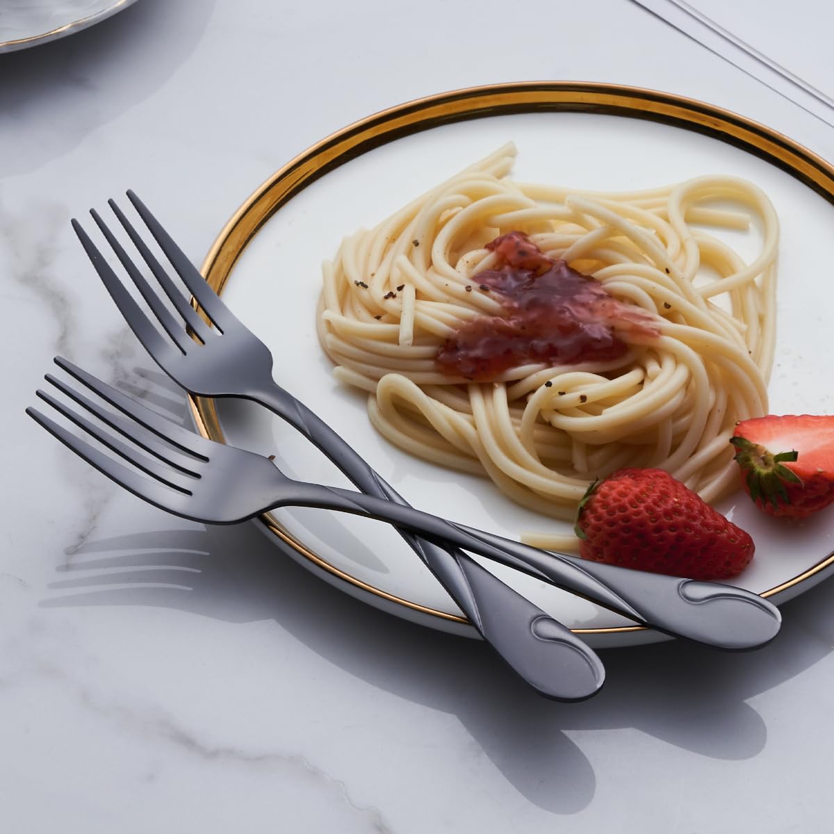 Seeshine dishwasher-safe black silverware for easy cleanup