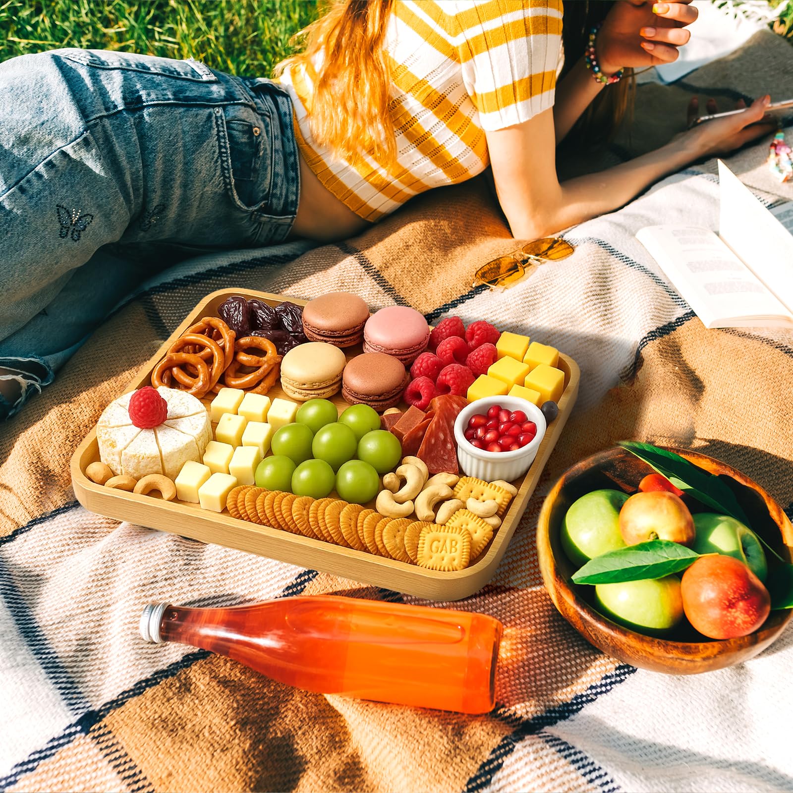 SEFILENCE charcuterie board gift-ready packaging inspires hosts and new homeowners