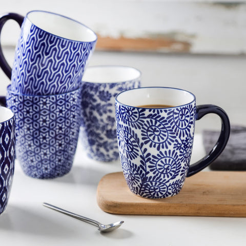 Selamica Chinese style pattern adds a timeless blue-and-white vibe.
