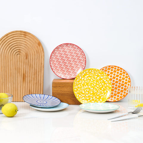 Selamica color-fast glaze preserves bright patterns and shine over time.