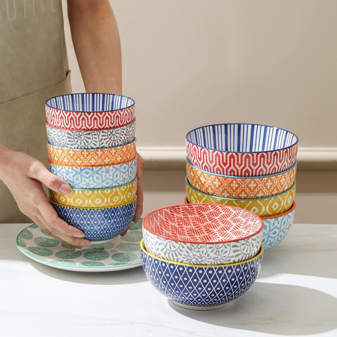 Selamica dessert bowl ideal for snacks and side dishes at gatherings.