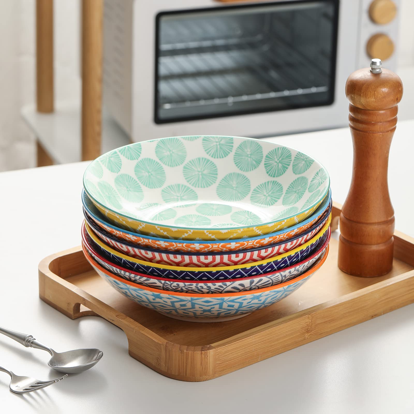 Selamica big bowls are perfect for serving fruits, noodles, or salads.