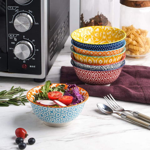 Selamica porcelain bowls perfect for ice cream yogurt or cereals.