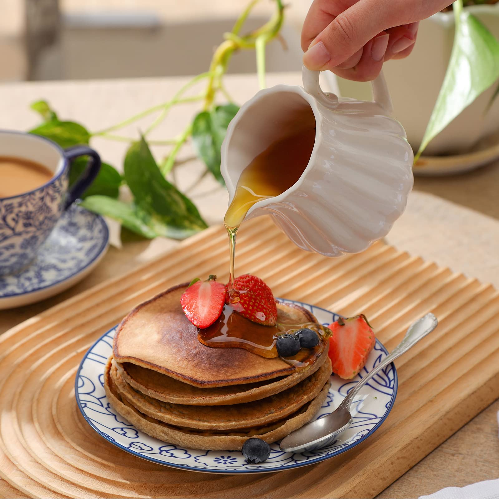 Selamica smooth glaze resists scratches for long-lasting color.