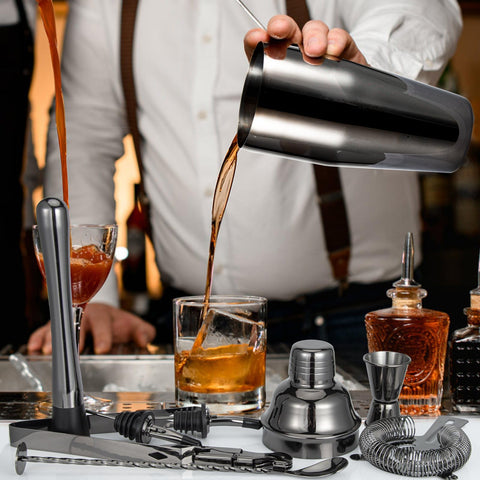Semderm double-sided pour spouts help control pours with confidence