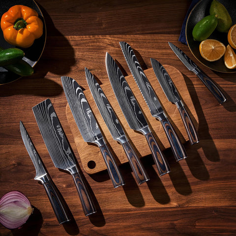 Senken Knives Imperial Collection wooden handle closeup shows comfortable, secure grip