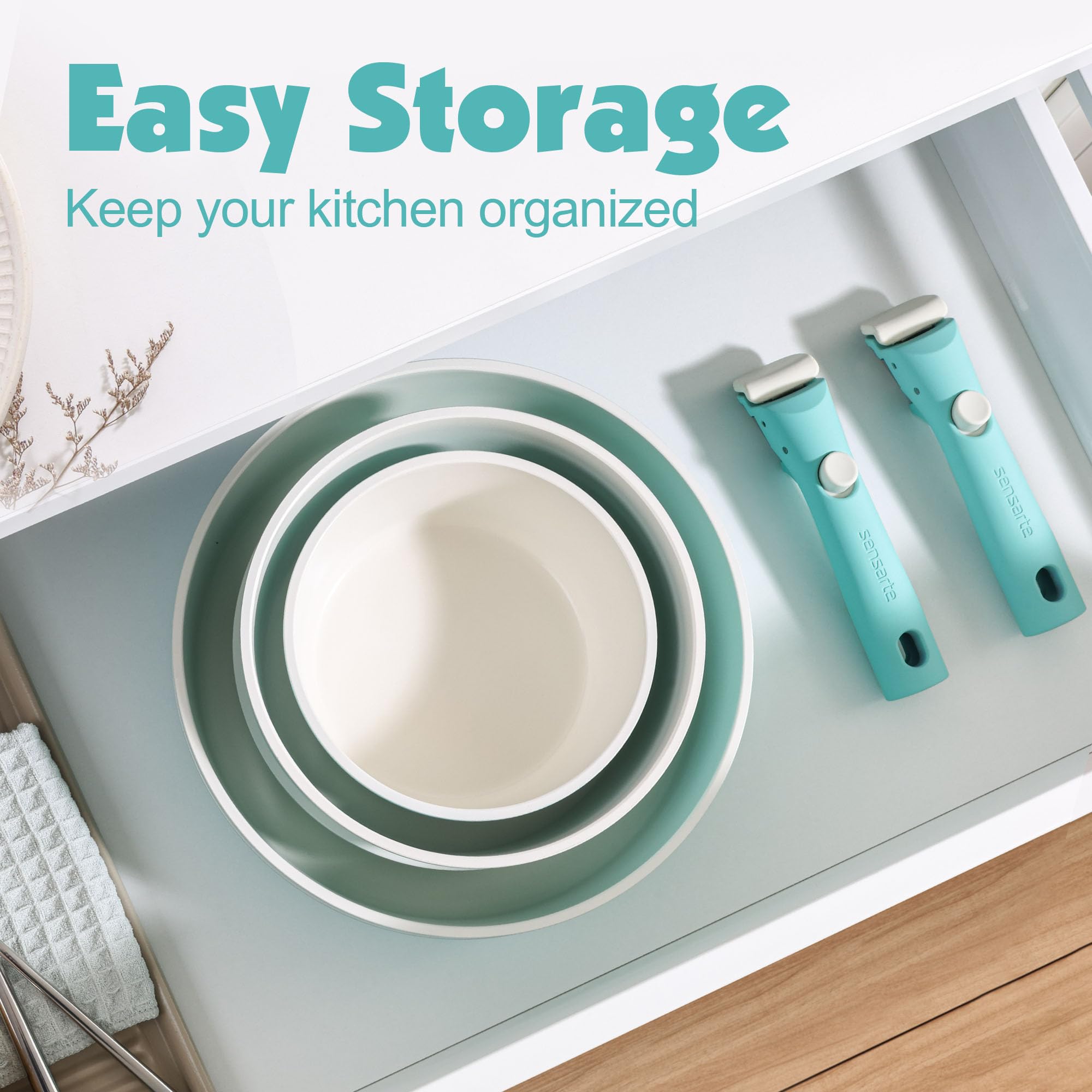 Close-up of SENSARTE ceramic nonstick coating for smooth release and easy cleaning.