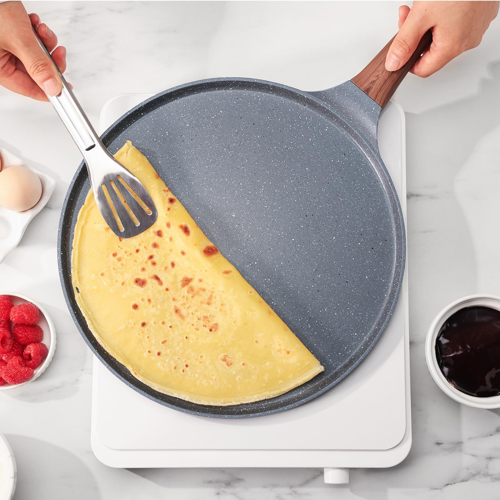 Nonstick granite coating on the SENSARTE crepe pan for effortless release