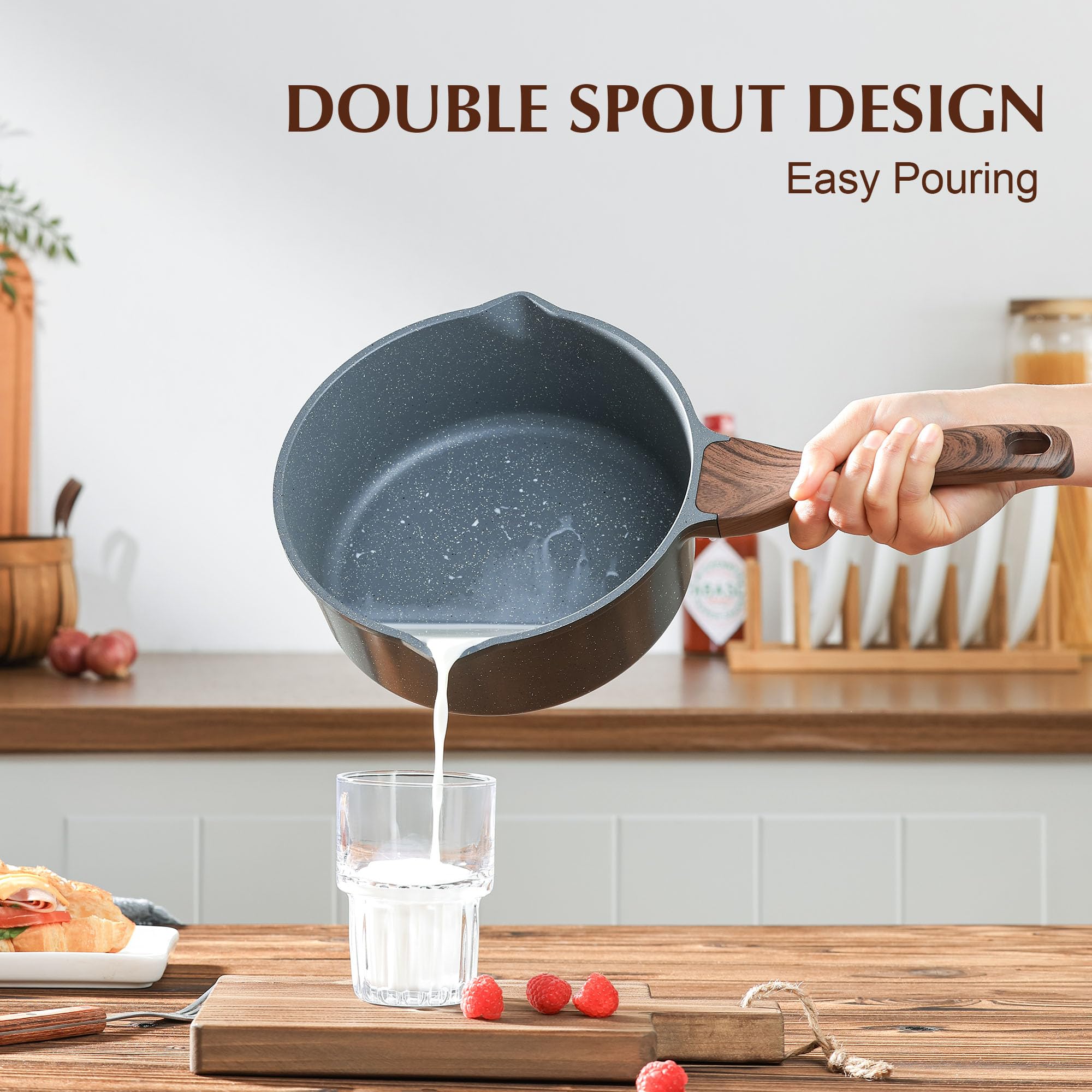 SENSARTE double pour spout facilitates left- and right-handed pouring