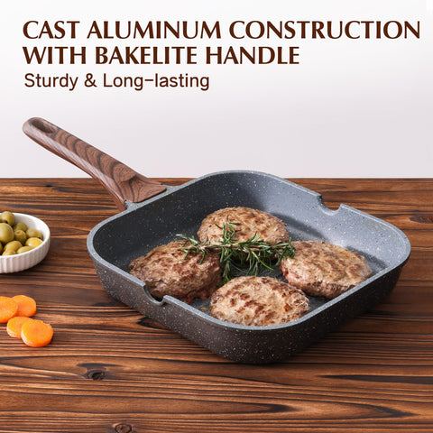 Sensarte nonstick coating makes cleanup fast and simple after use.