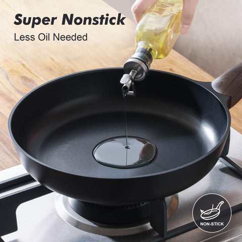 SENSARTE induction-compatible base heats evenly on all cooktops.