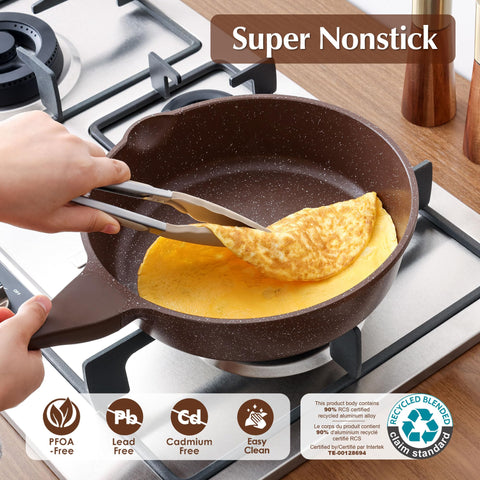 SENSARTE sauté pan with pour spout for easy sauces.
