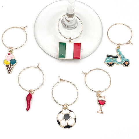 Serendipity pizza charm brings playful Italy-inspired detail to stemware.