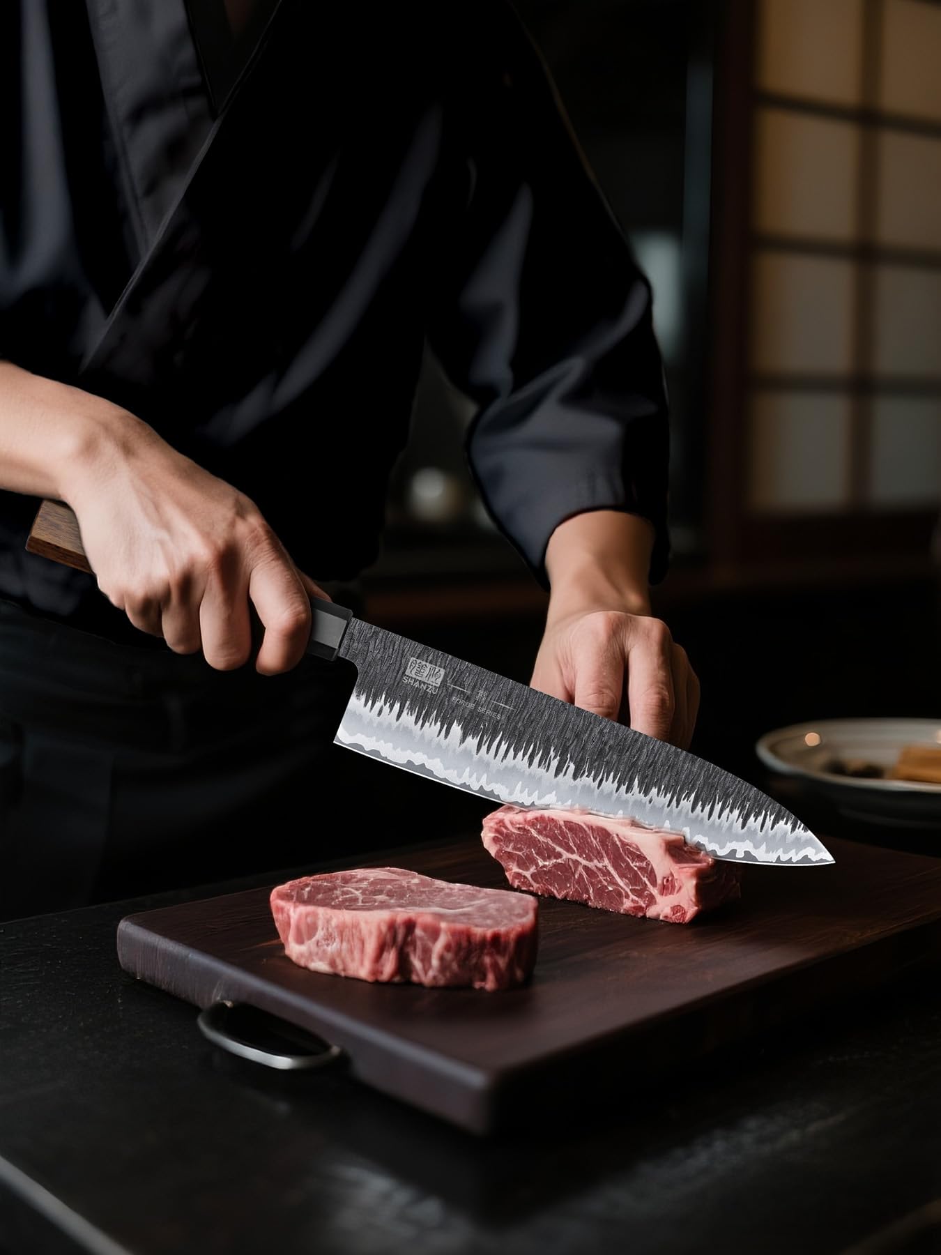 SHAN ZU blade showcases 9-layer clad steel core and modern hammer texture.