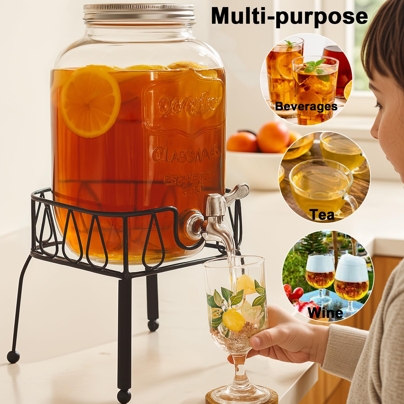 SHANDERBAR built-in ice cylinder keeps drinks cold without dilution.