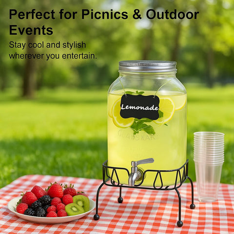 SHANDERBAR wide-mouth locking lid enables easy filling and secure storage.