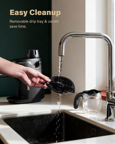 SHARDOR glass carafe with clear markings helps monitor portions.