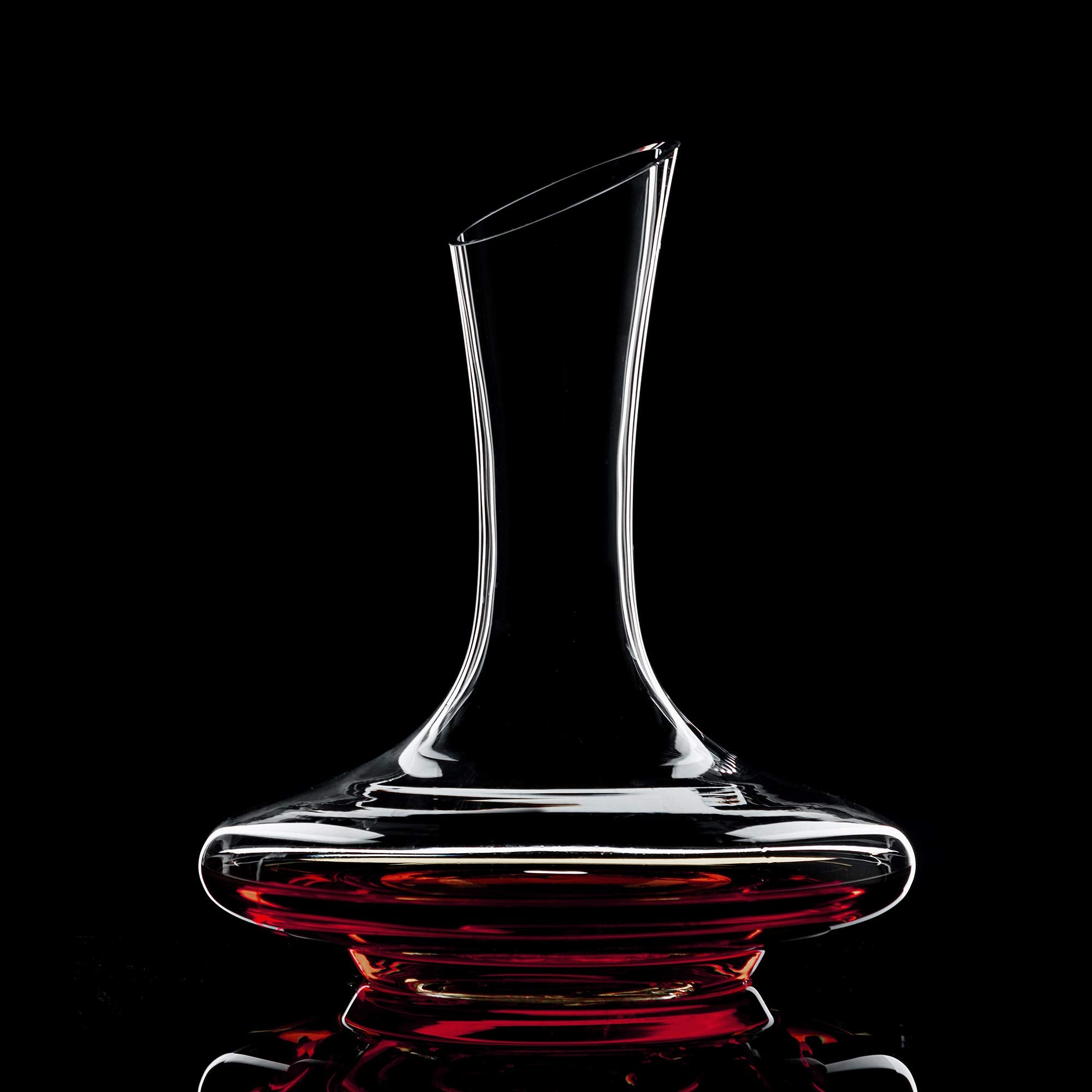 SHIGOO wine decanter on a stylish bar display.